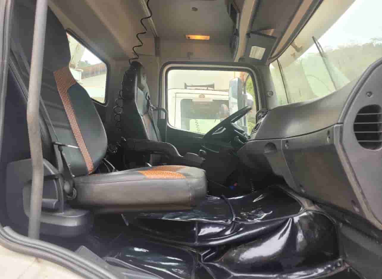 Caminhão Mecedes Benz 4144 2019