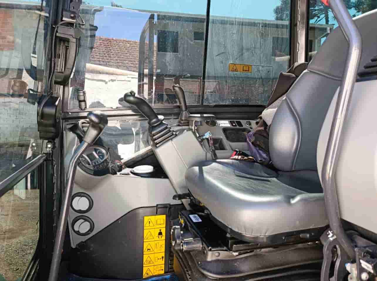 Mini Escavadeira Bobcat E55Z 2024