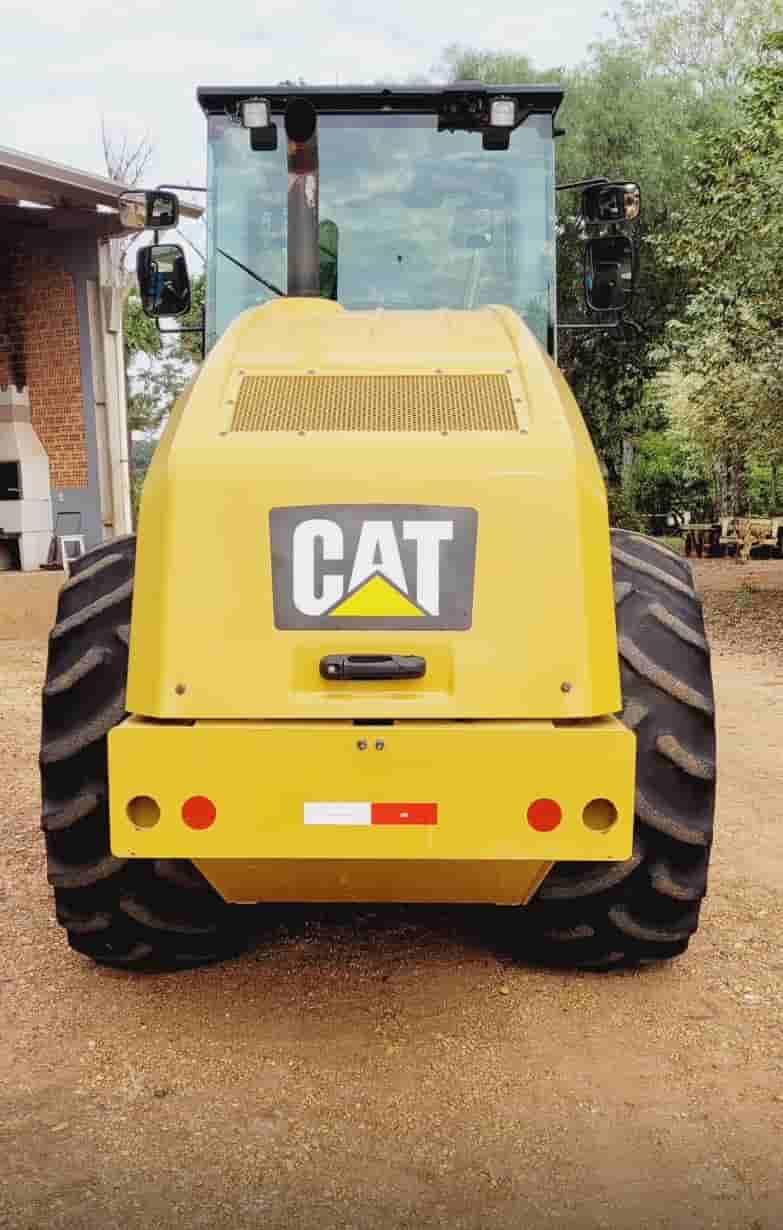 Rolo Compactador Caterpillar CP54B 2019