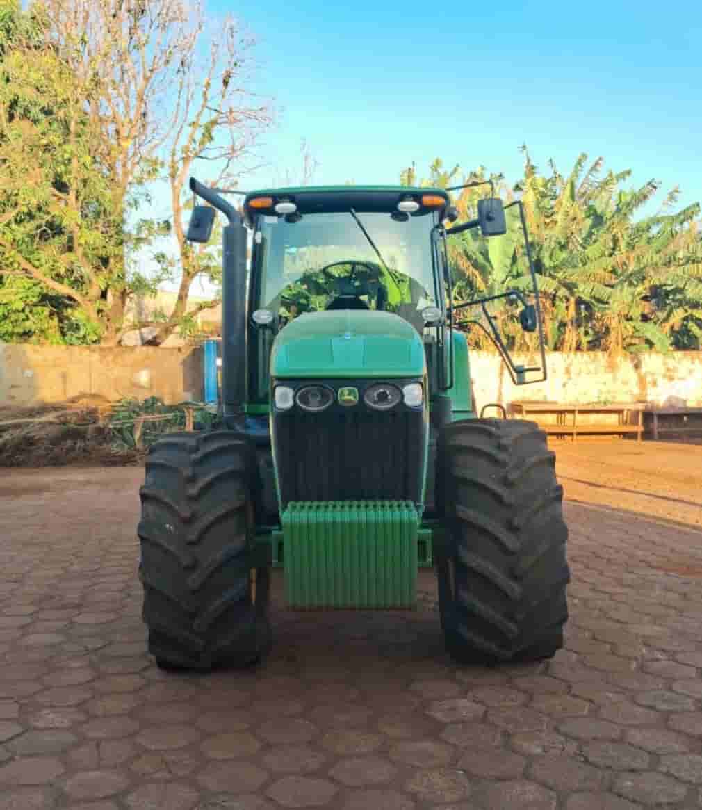 Trator John Deere 7230 J 2022