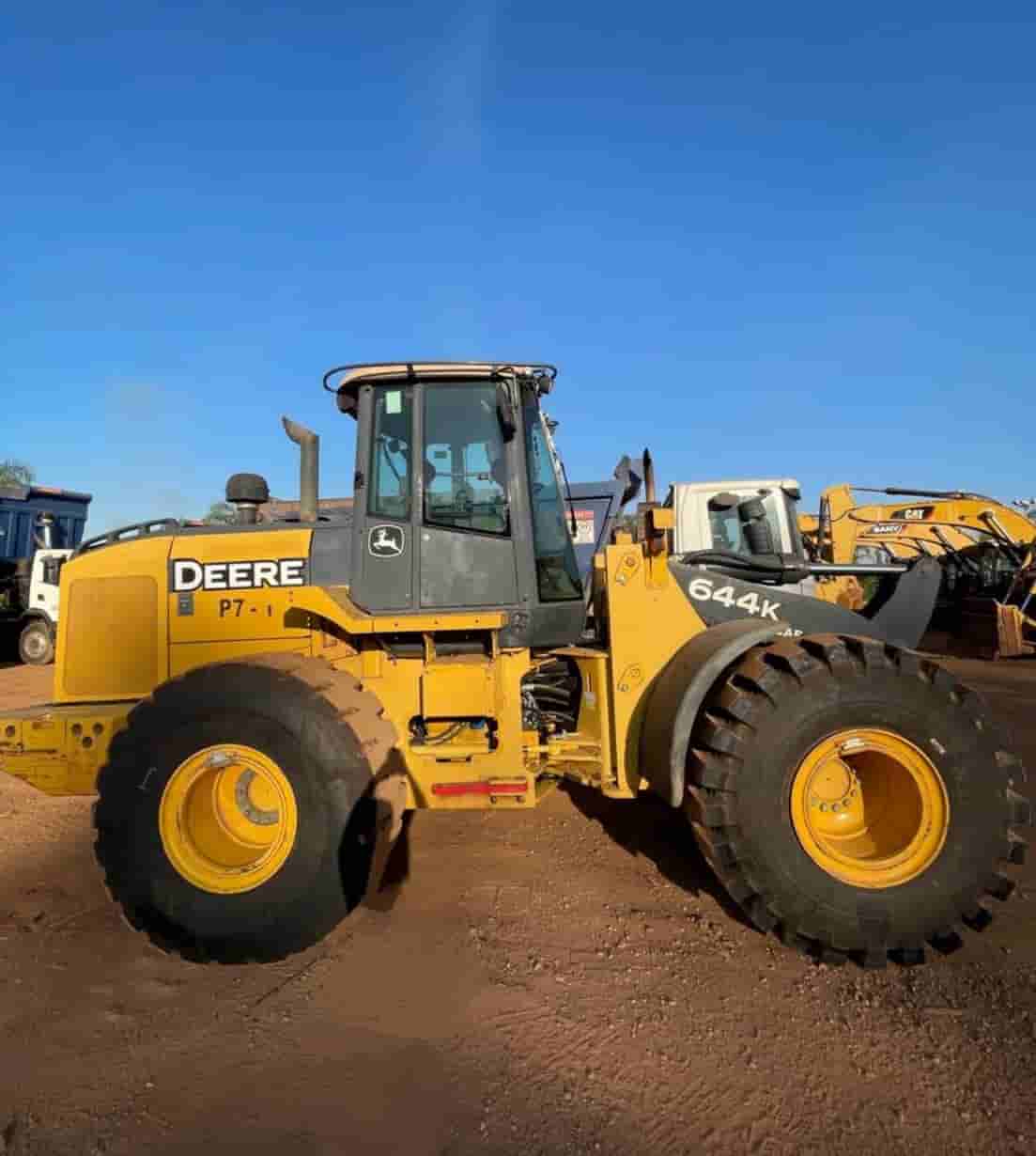 Pá Carregadeira John Deere 644K 2015