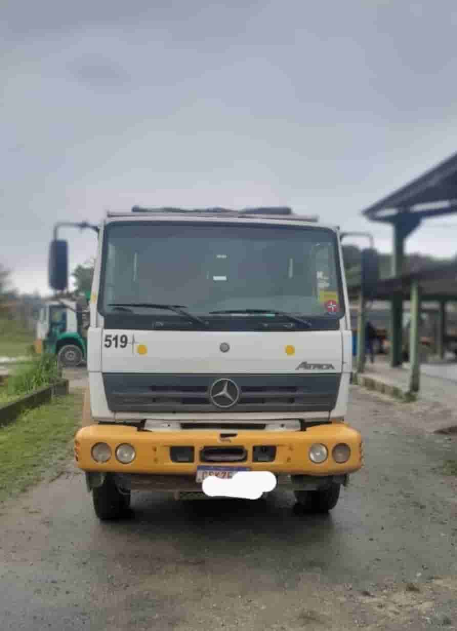 Caminhão Mercedes Benz 2729 2014