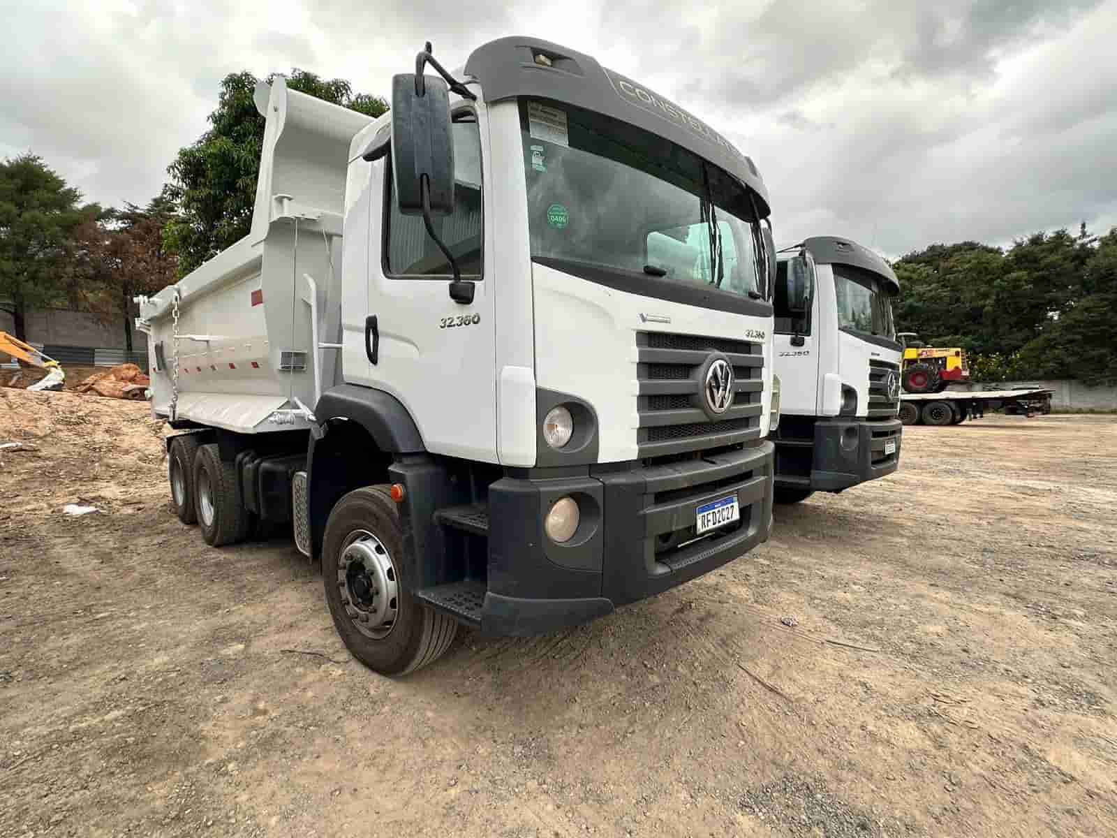 Caminhão Volkswagen 32.360  2021