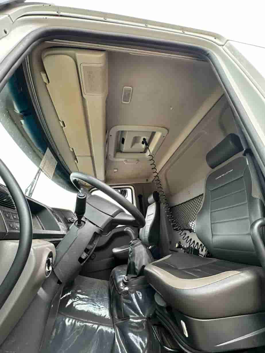 Caminhão Volkswagen 32.360  2021