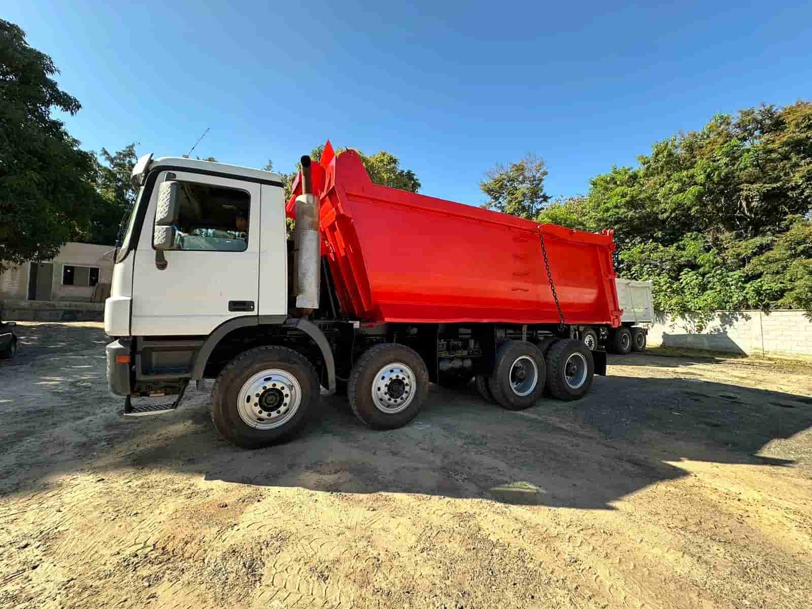 Caminhão Mercedes-Benz Actros 4844