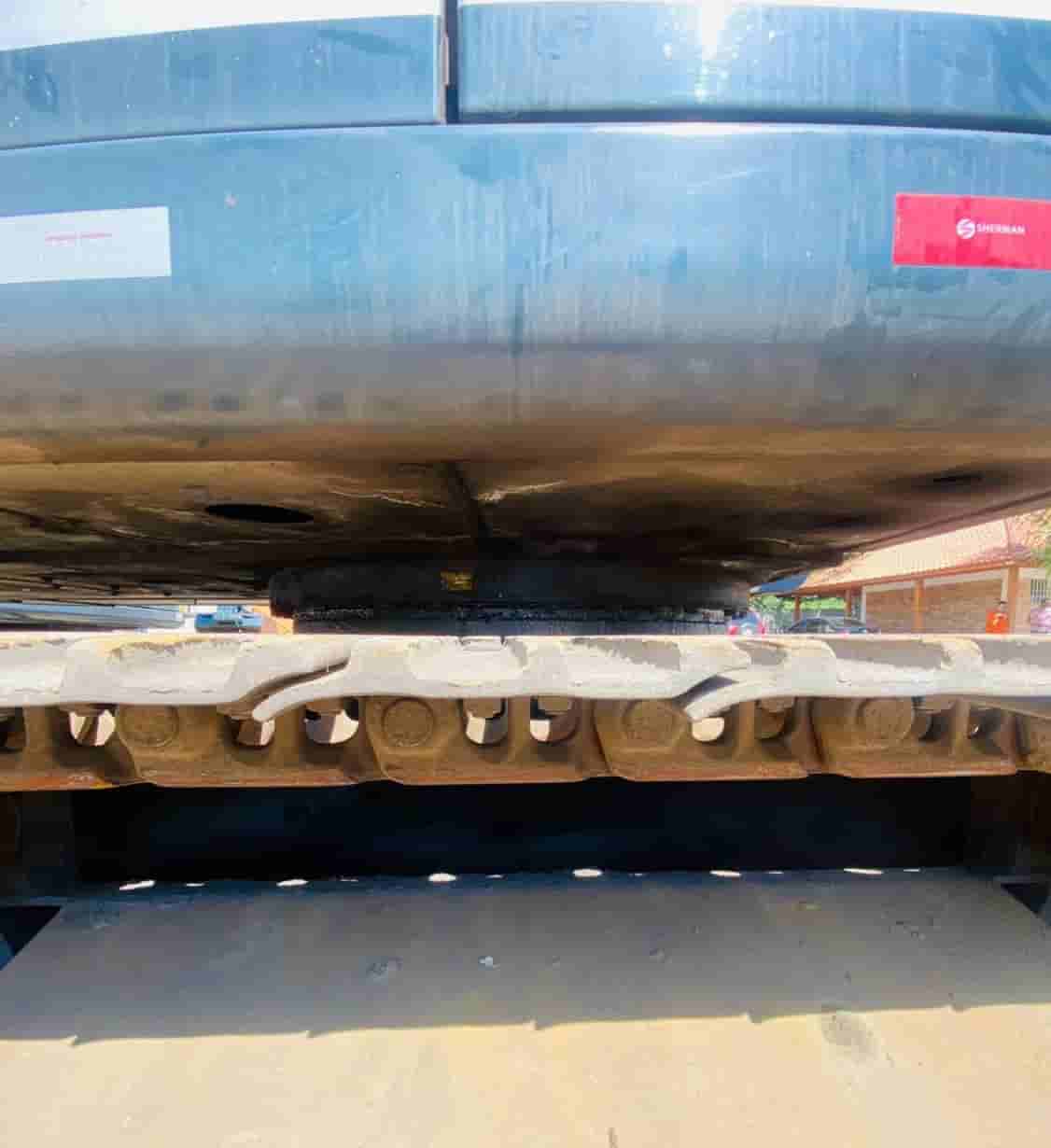 Escavadeira Hyundai 260 LC-9 2020, com 7000 horas
