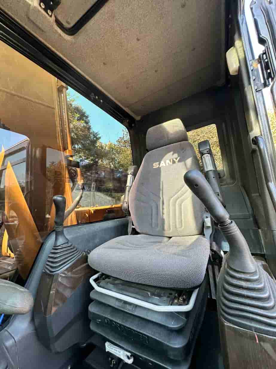 Escavadeira SANY SY135 C 2020