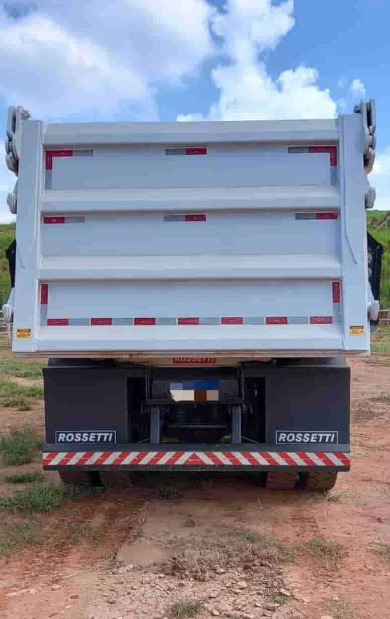 MB 4144 2021, 6x4, com caçamba de 16㎥ em Hardox, média de 70.000 km e 6500 horas