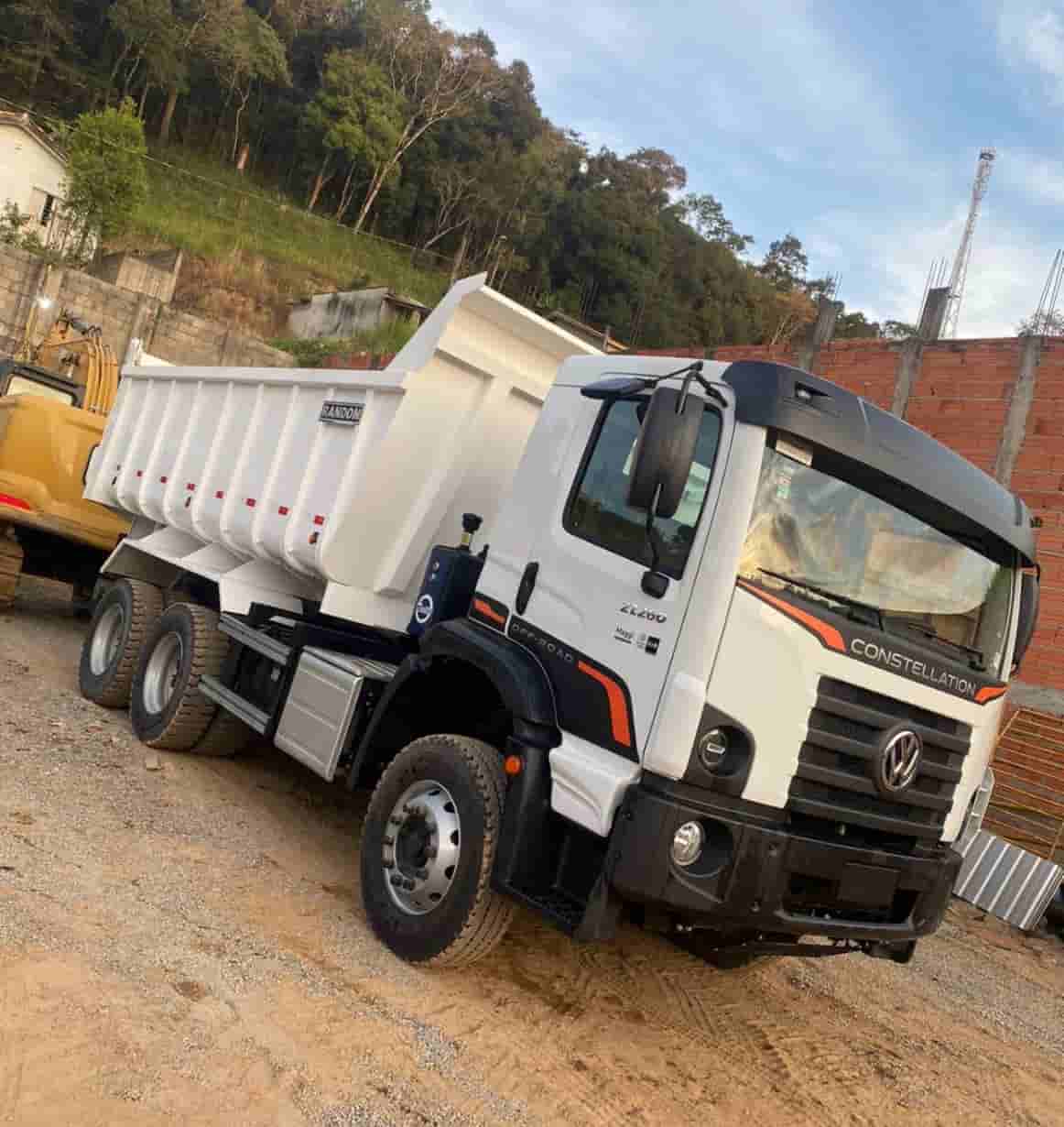 Caminhão Volkswagen 27.260 2024