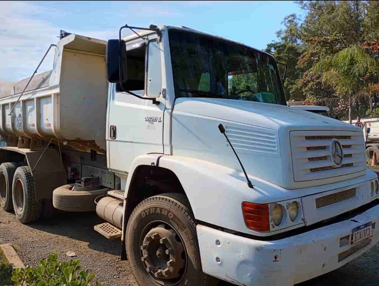 MB 1620 1998, 6x2, com caçamba de 8 ㎥, 320.000 km