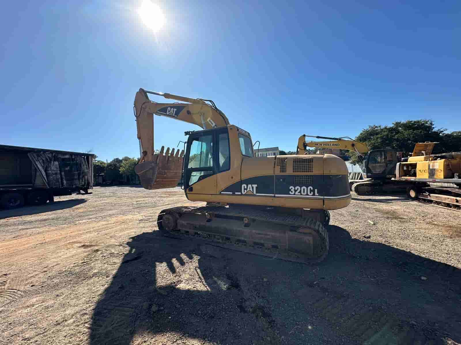 Escavadeira Caterpillar 320CL  2006