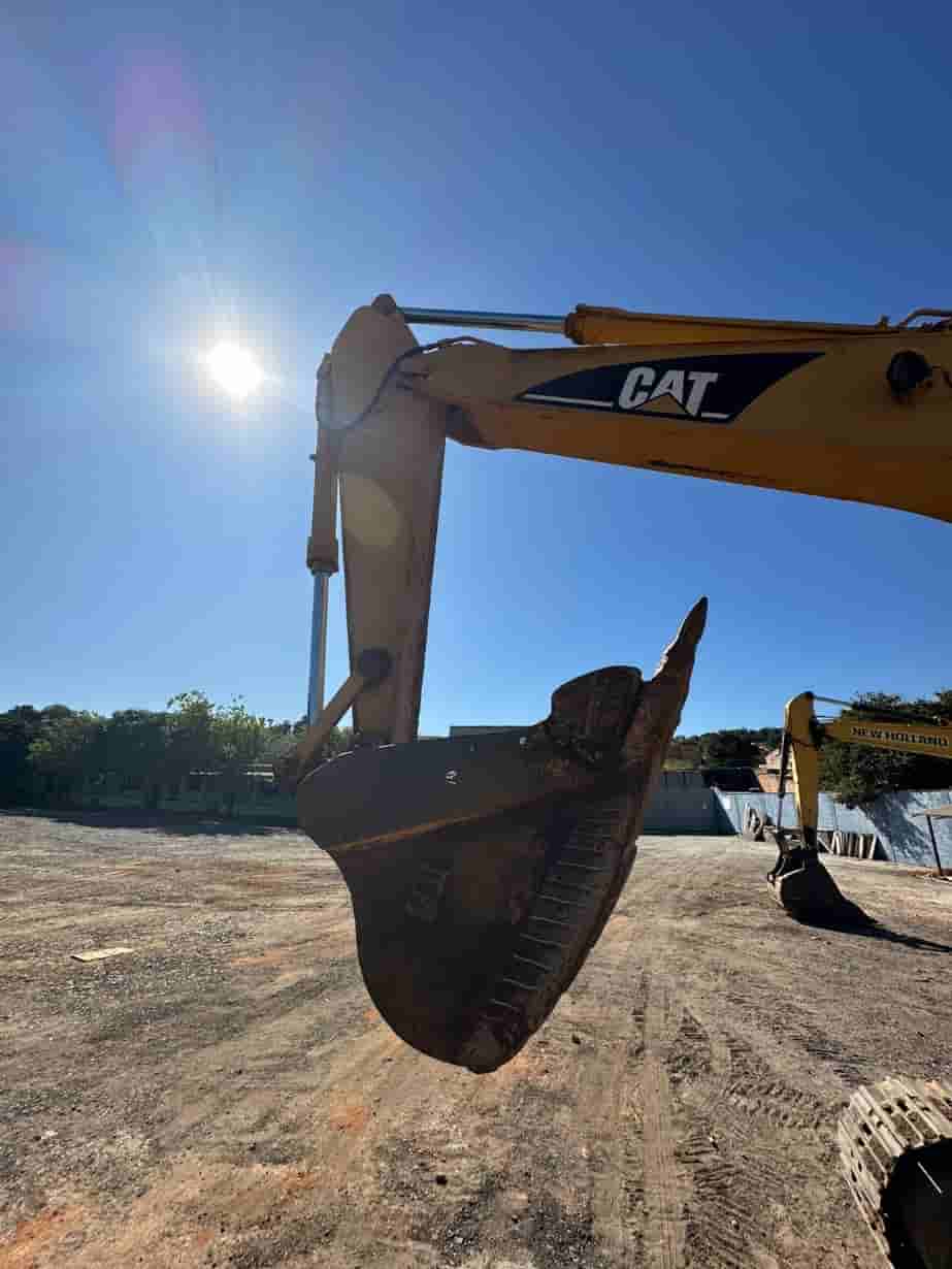 Escavadeira Caterpillar 320CL  2006
