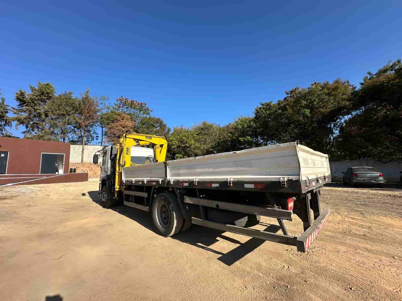 Caminhão Volkswagen 17.230 CRM 4X2	 2020