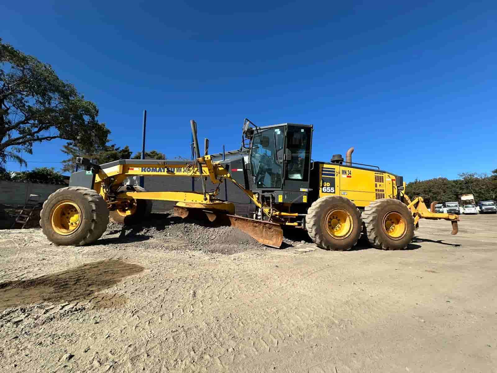 Motoniveladora Komatsu GD555 2019