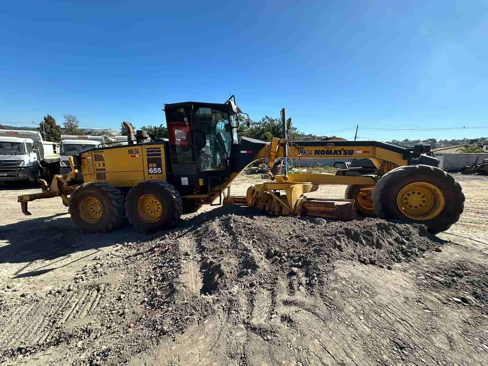 Motoniveladora Komatsu GD555 2019