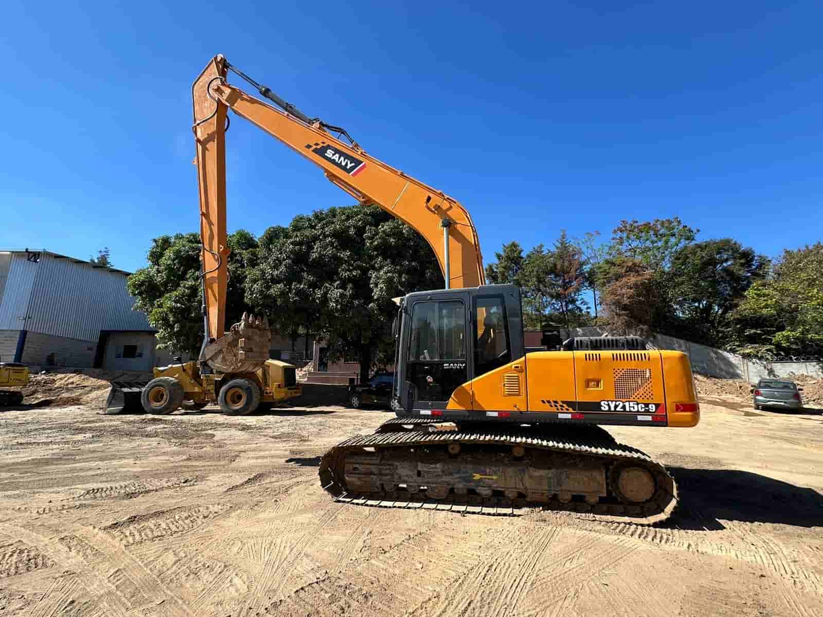 Escavadeira SANY SY215C-9 2015