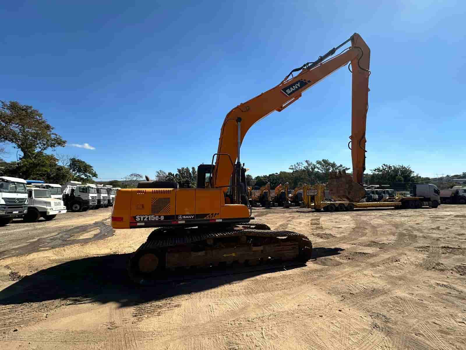 Escavadeira SANY SY215C-9 2015