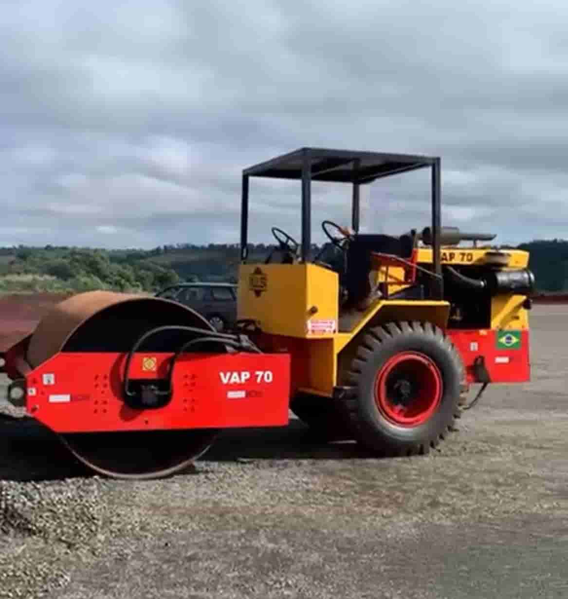 Rolo Compactador Müller VAP70 1988