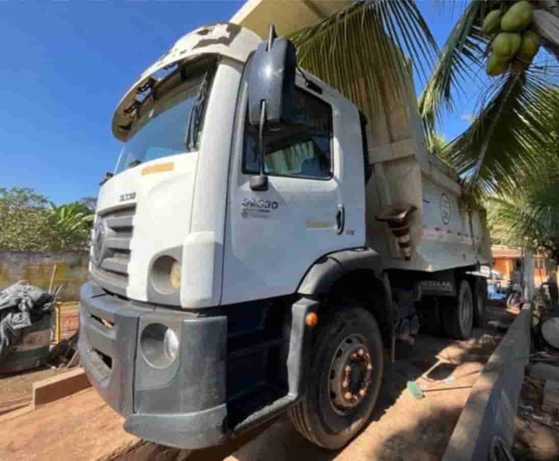 Caminhão Volkswagen 31.330  2012