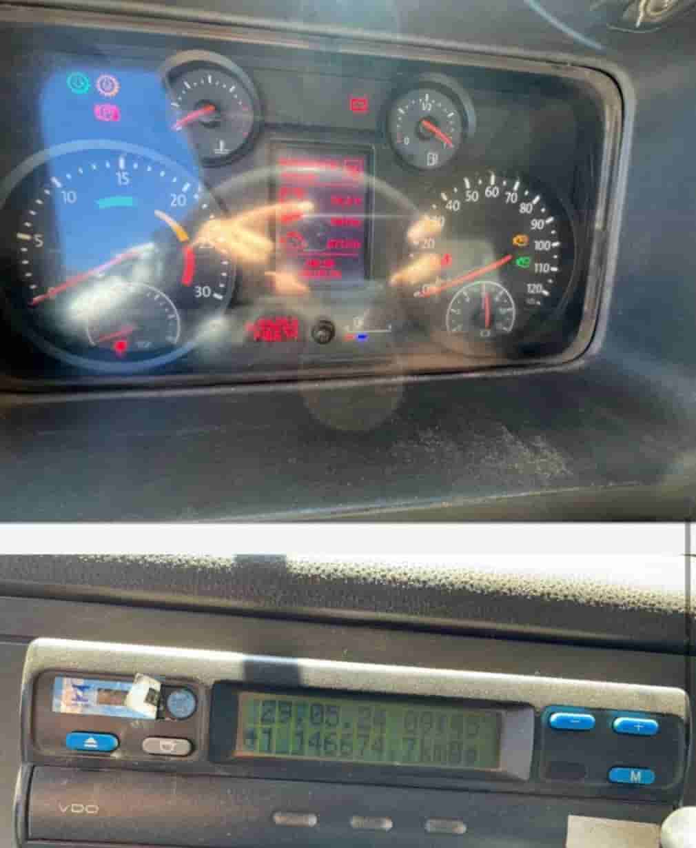Caminhão Volkswagen 31.330  2012