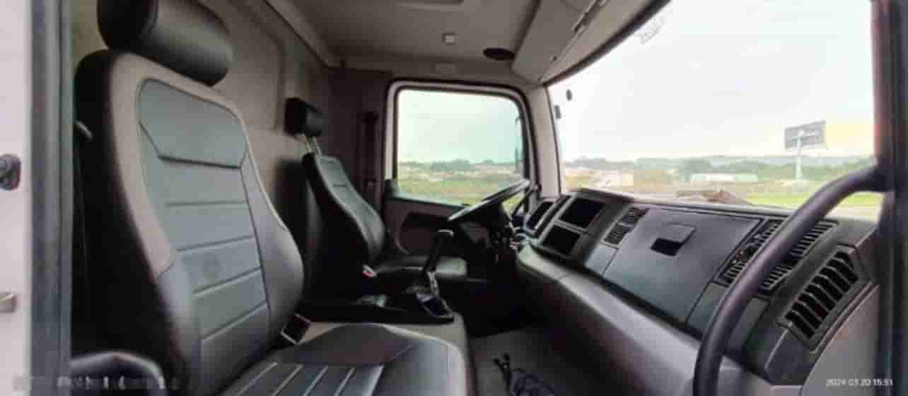 VW 24.260 2021, 6x2, com caçamba de 12 ㎥, ar condicionado