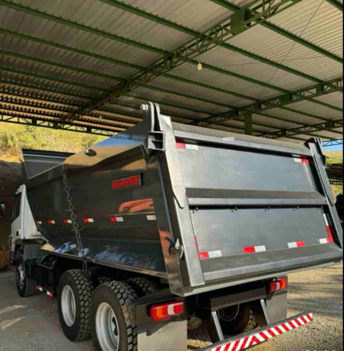 Caminhão Mercedes-Benz MB 2730 2022
