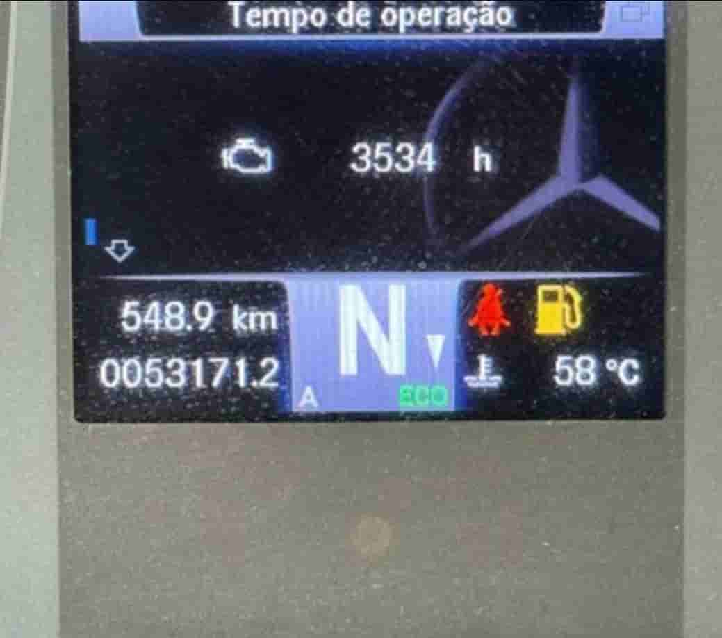 Caminhão Mercedes-Benz MB 2730 2022