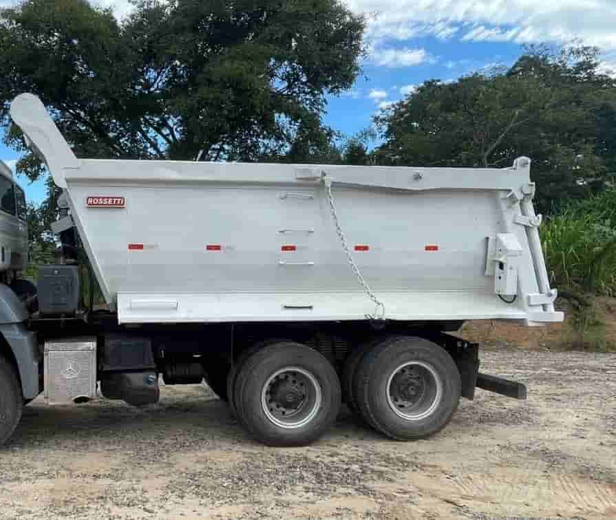 MB 4144 2014, 6x4, com caçamba Rossetti de 16 ㎥, ar condicionado, 350.000 km 