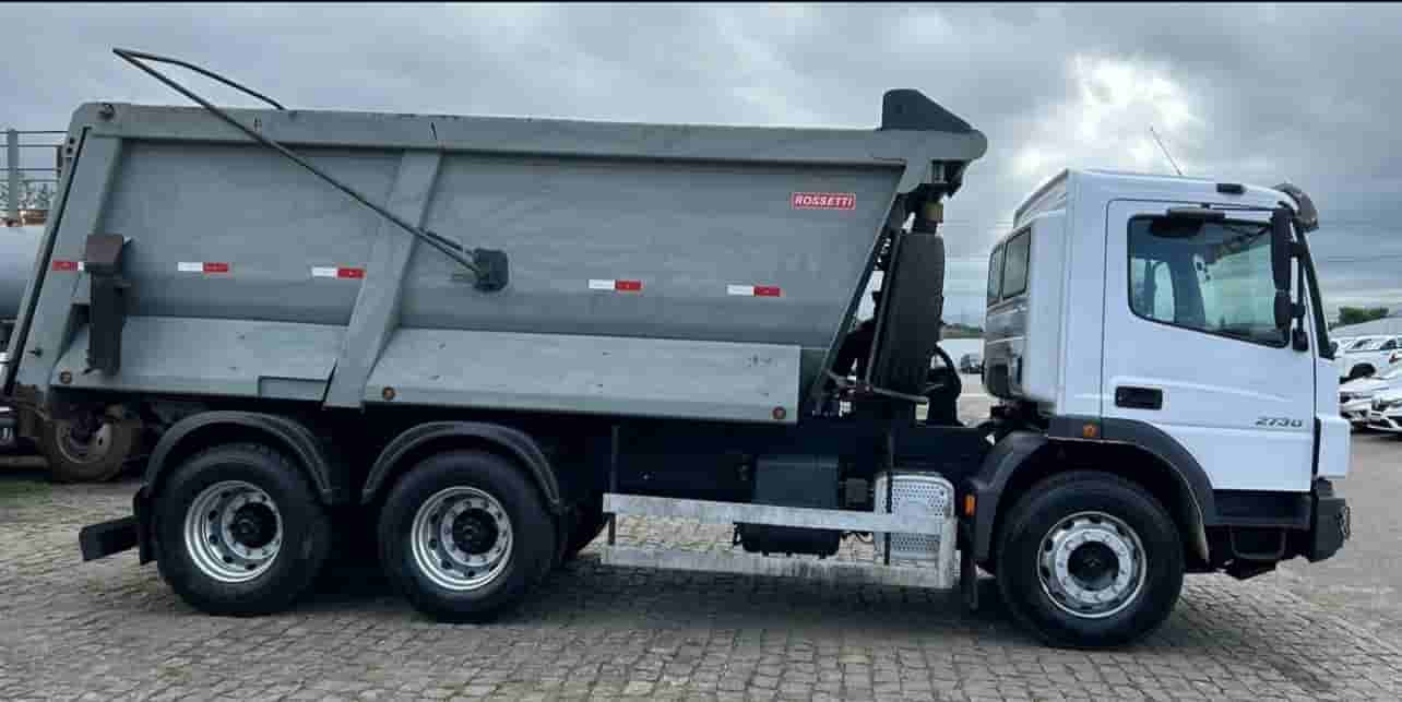 MB 2730 2022, 6x4, com caçamba de 17 ㎥ e 26.000 km