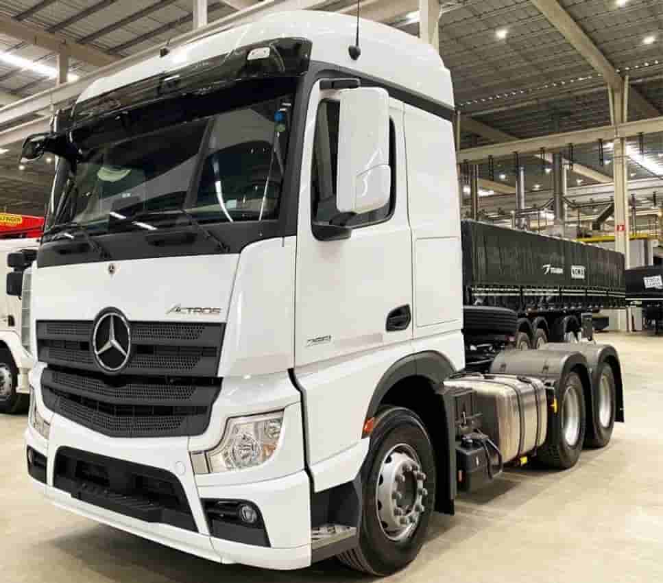 Caminhão Mercedes-Benz Actros 2651  2023