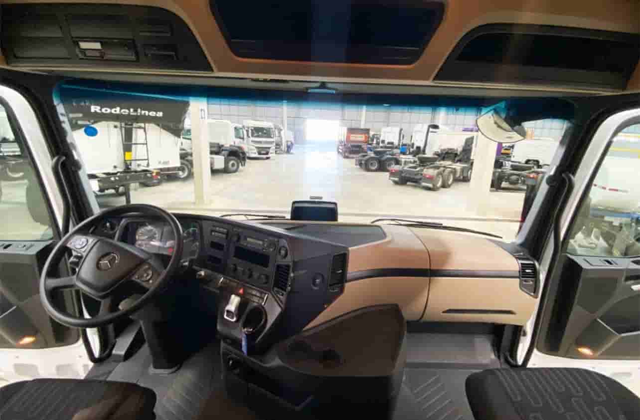 Caminhão Mercedes-Benz Actros 2651  2023
