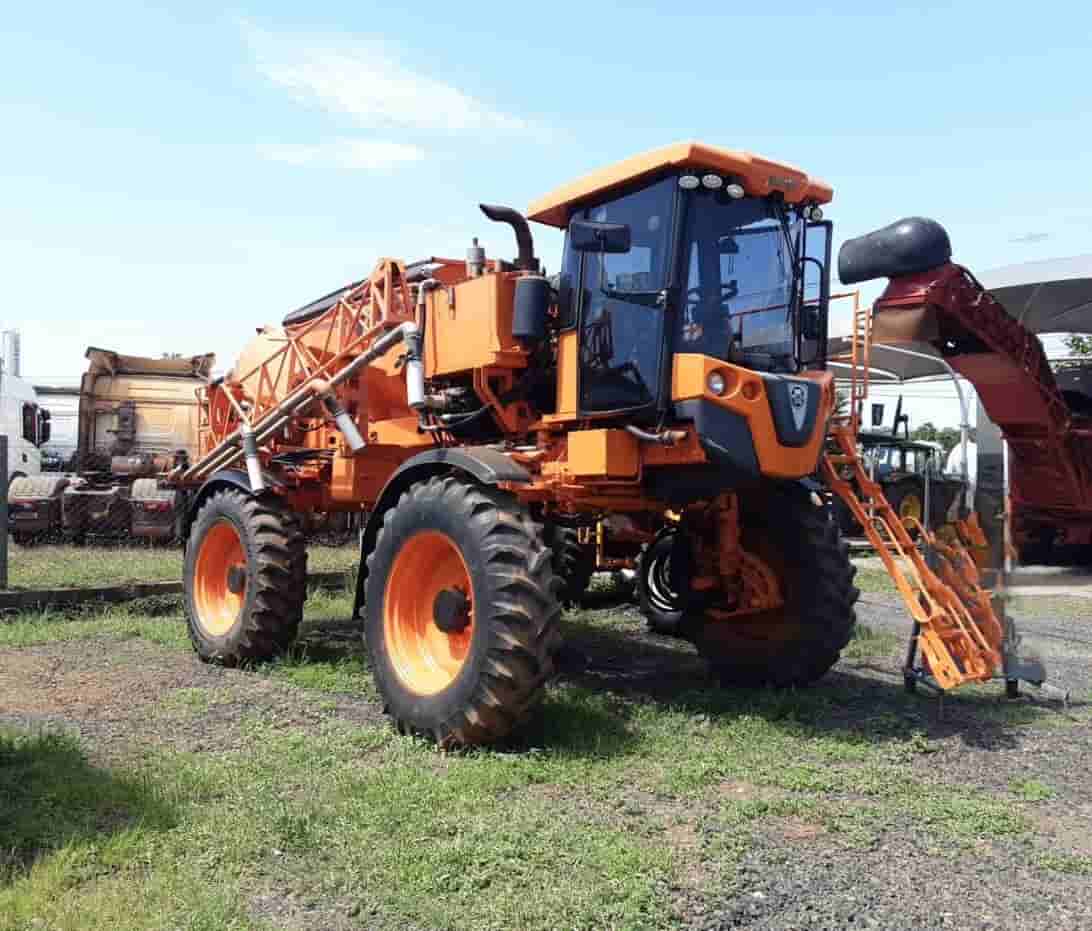 Pulverizador Autopropelido Jacto NPK 3030 UNIPORT 2018 - imagem de fundo