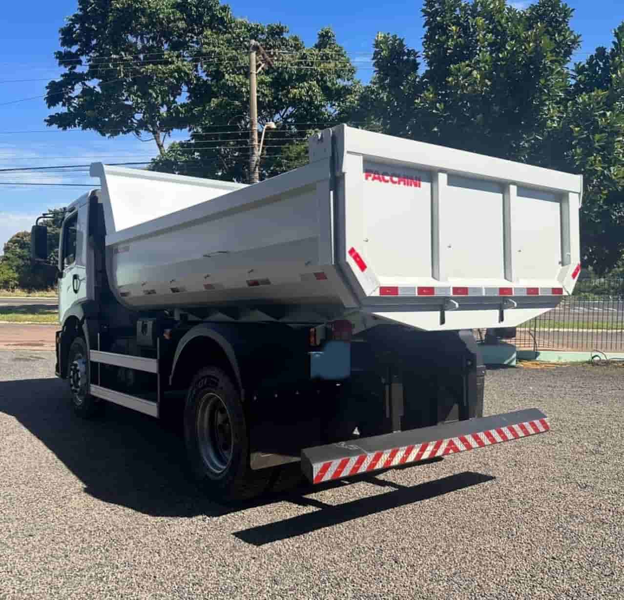 Caminhão Volkswagen 17.260 2020