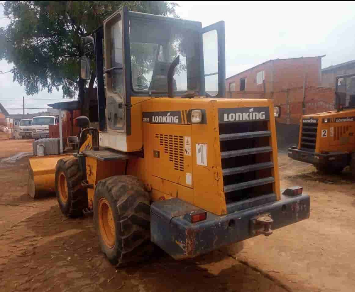 Pá Carregadeira Lonking CDM 816 2010