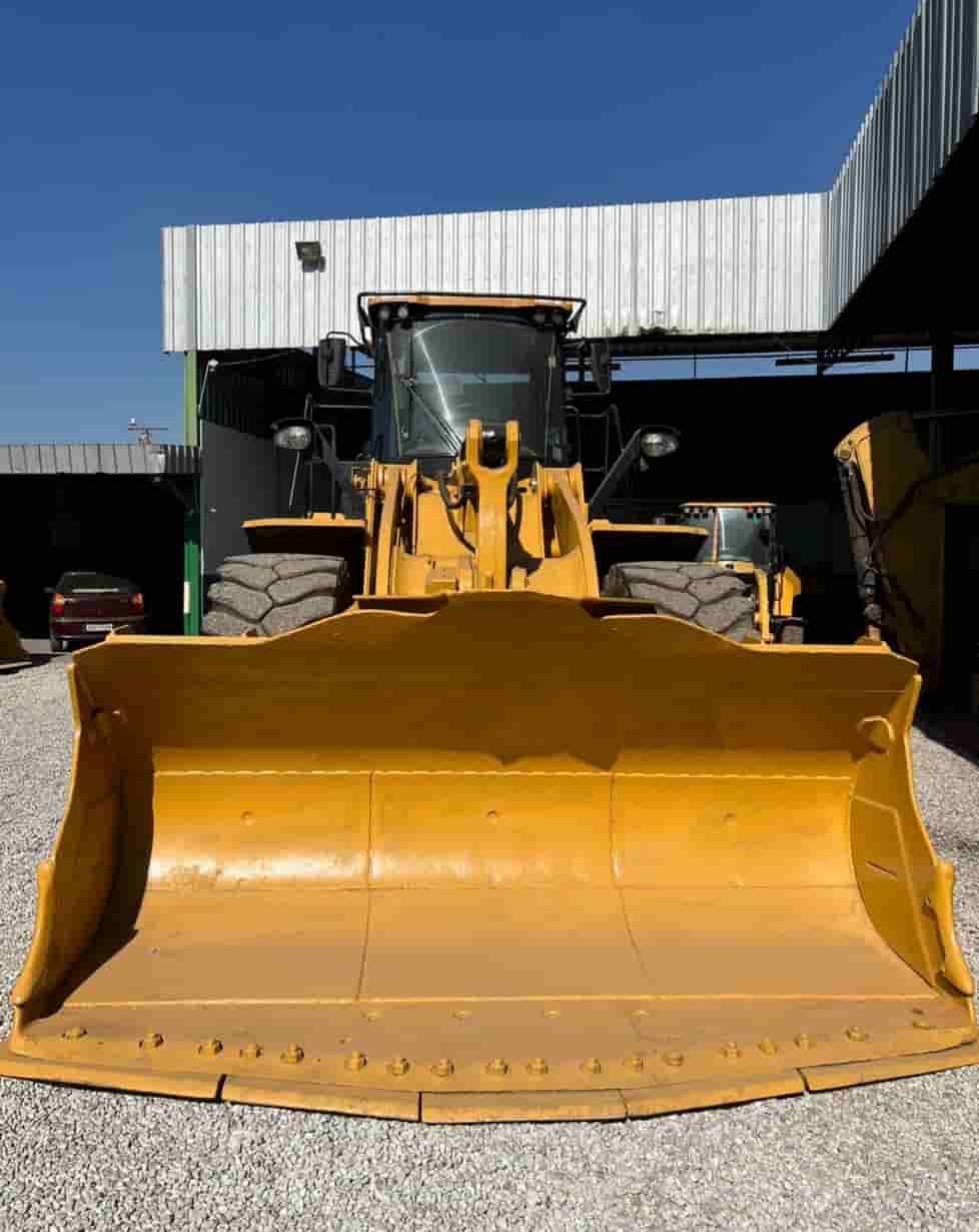 Pá Carregadeira Caterpillar 966L 2019