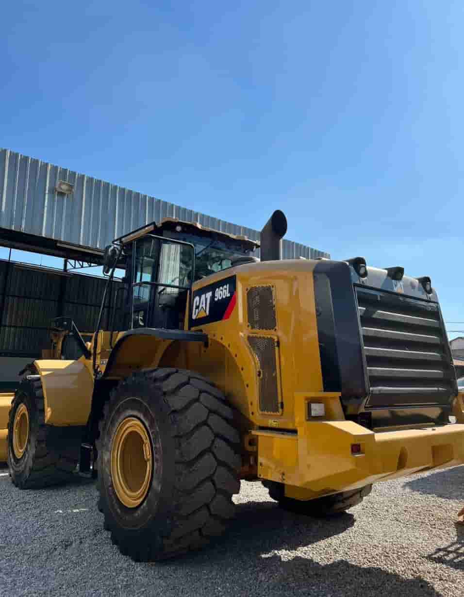 Pá Carregadeira Caterpillar 966L 2019