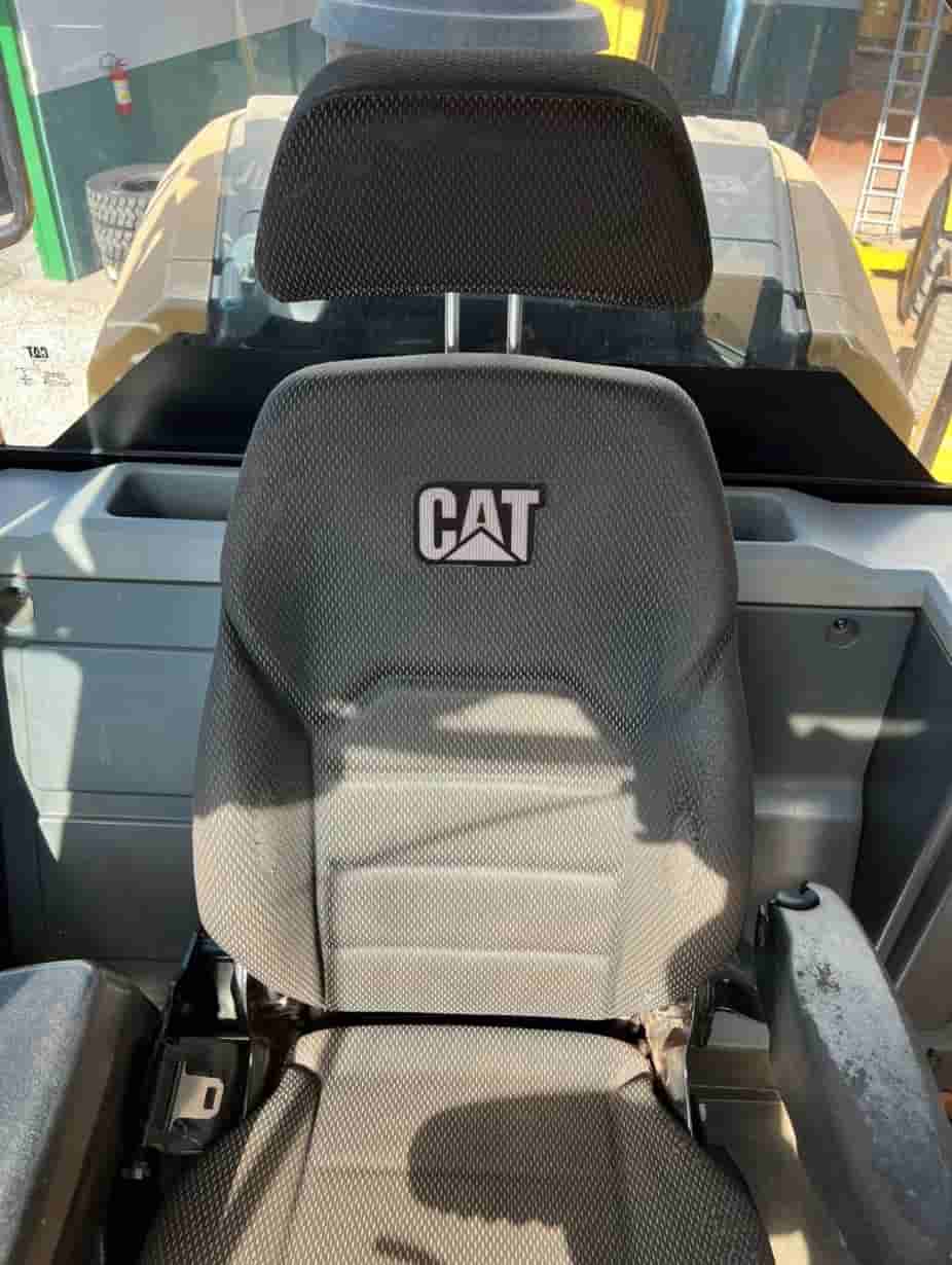 Pá Carregadeira Caterpillar 966L 2019