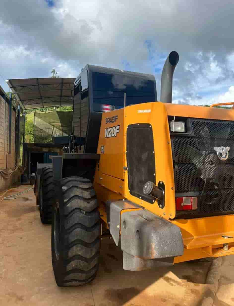 Pá Carregadeira Case Construction W20F 2022