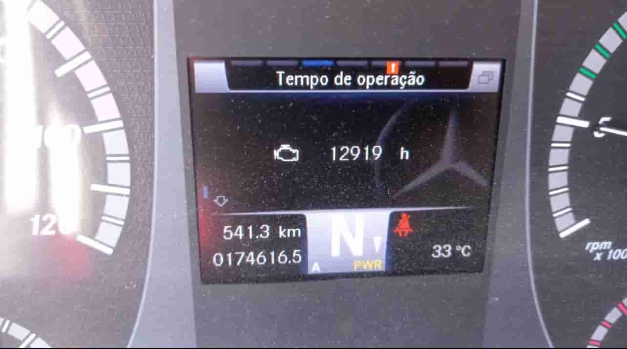 MB 4144 2018, 6x4, com caçamba Rossetti de 16 ㎥, semiautomático, 174.600 km