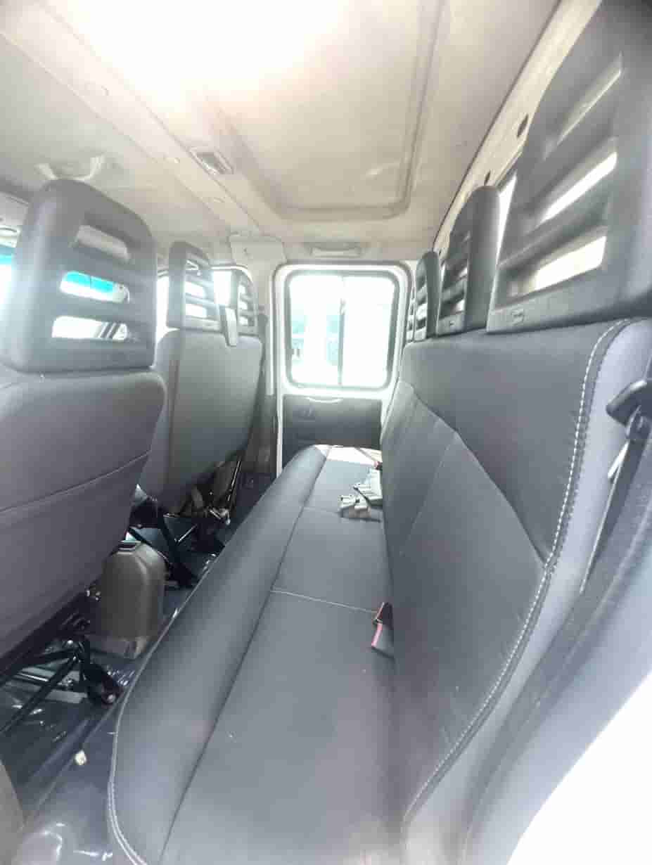 Caminhão Iveco 35S14 2014