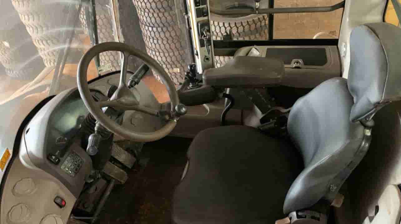Pá Carregadeira Volvo L220G 2014