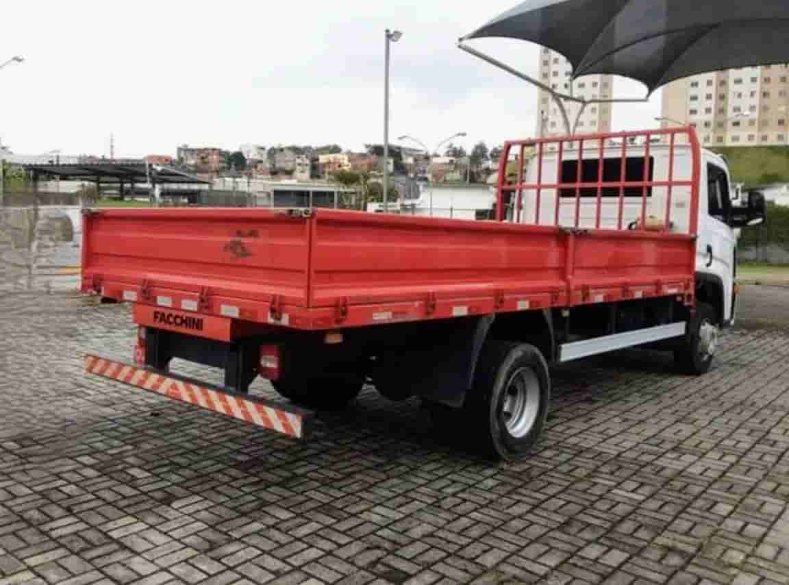 Caminhão Volkswagen 11-180 Delivery 2021