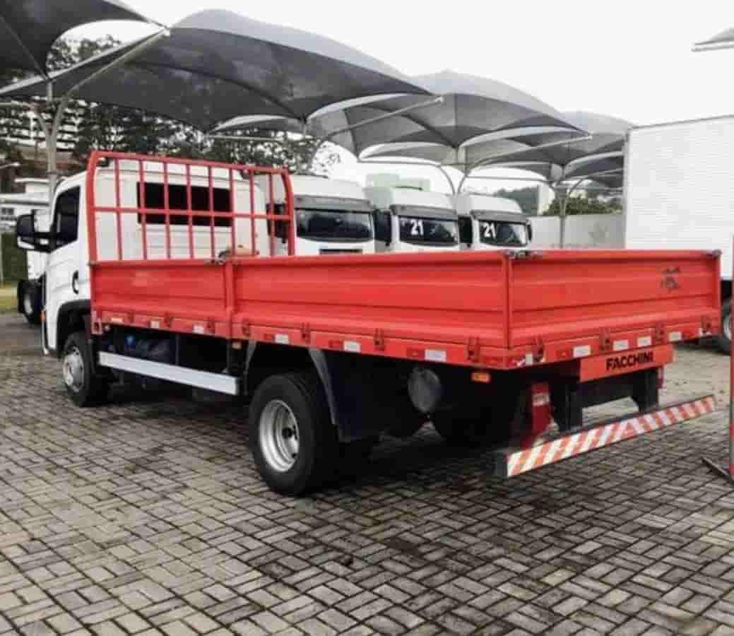 Caminhão Volkswagen 11-180 Delivery 2021