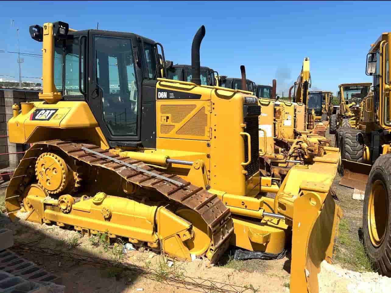 Trator de Esteira Caterpillar D6N XL 2014
