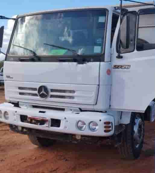MB 2726 2011, 6x4, caçamba de 12 ㎥, 343.000 km