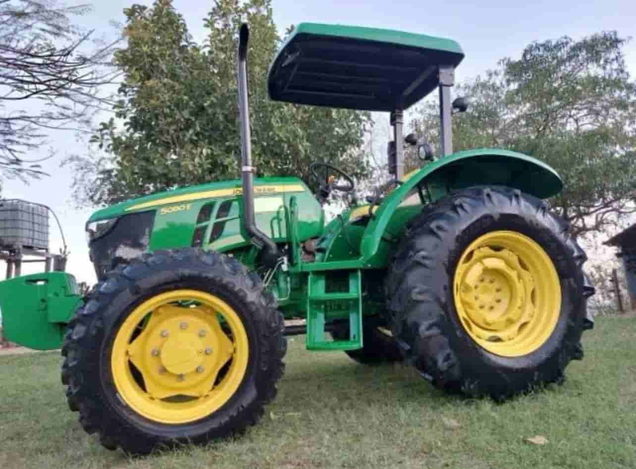 Trator John Deere 5080E 2022