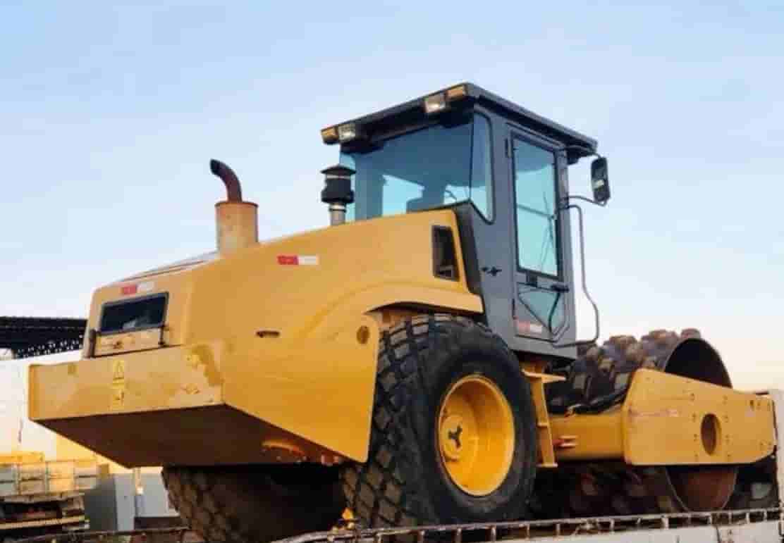 Rolo Compactador Liugong 612H 2012