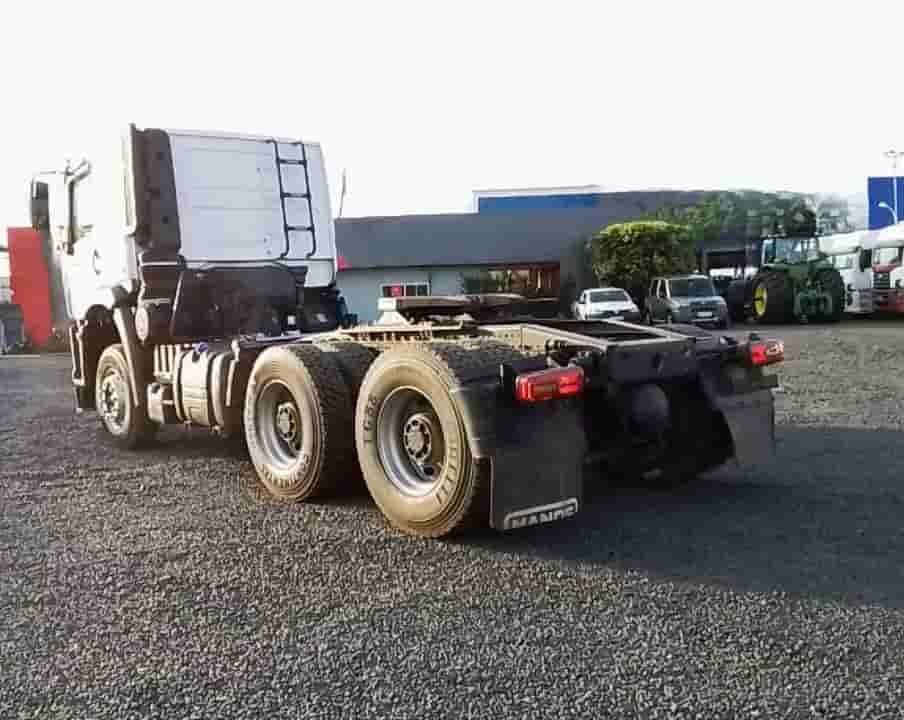 VW 33.460 2022, 6x4, cavalo mecânico, com 168.000 km