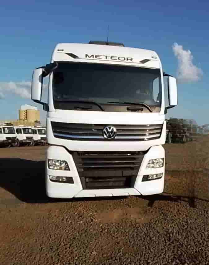 Caminhão Volkswagen 28-460  2023