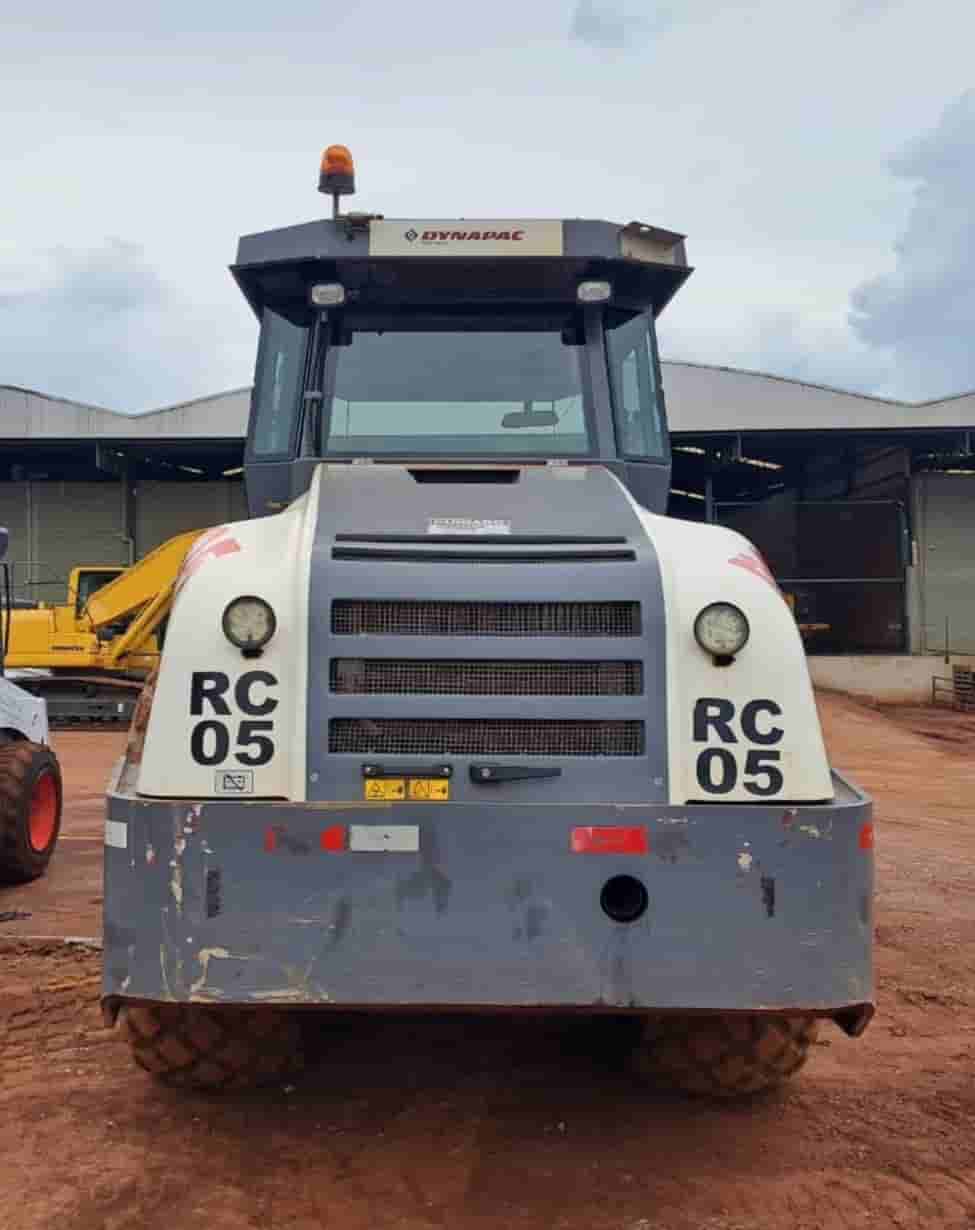 Rolo Compactador Dynapac CA610D 2021